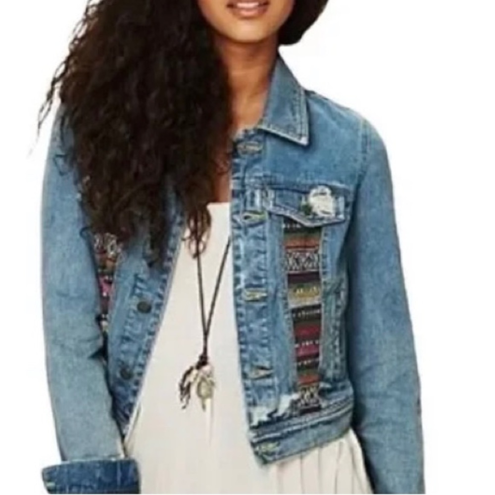 Free People Aztec Baja Western Distressed Cropped Denim Jacket. Size: 4